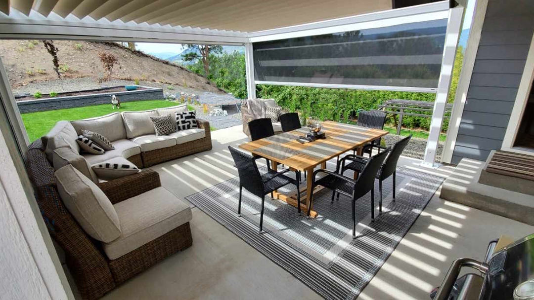 Alba-with-Retractable-Screens-in-Canada-by-Bella-Outdoor-Living-(3).jpg